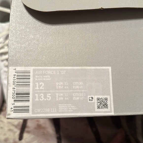 Air Force 1 - Picture 8 of 9